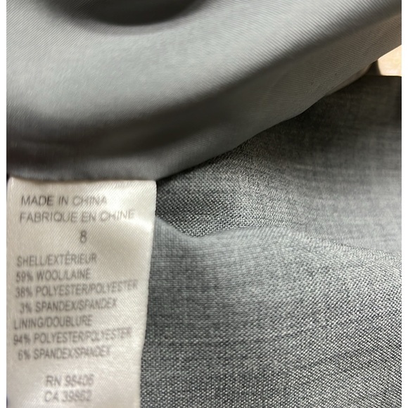 Theory Wool Branden Blazer w/ Double Peplum Skirt, Excellent Condition, size 8 - Picture 16 of 16